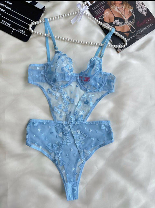 Body lingerie bleu ciel brodé - Douceur et élégance