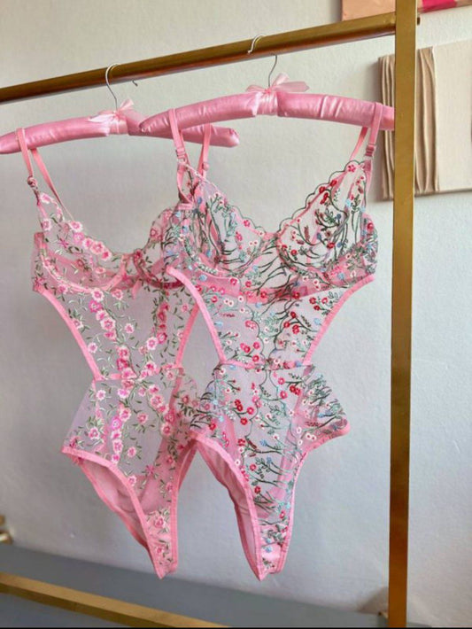 Body en dentelle brodée - Rose ROMANTIQUE